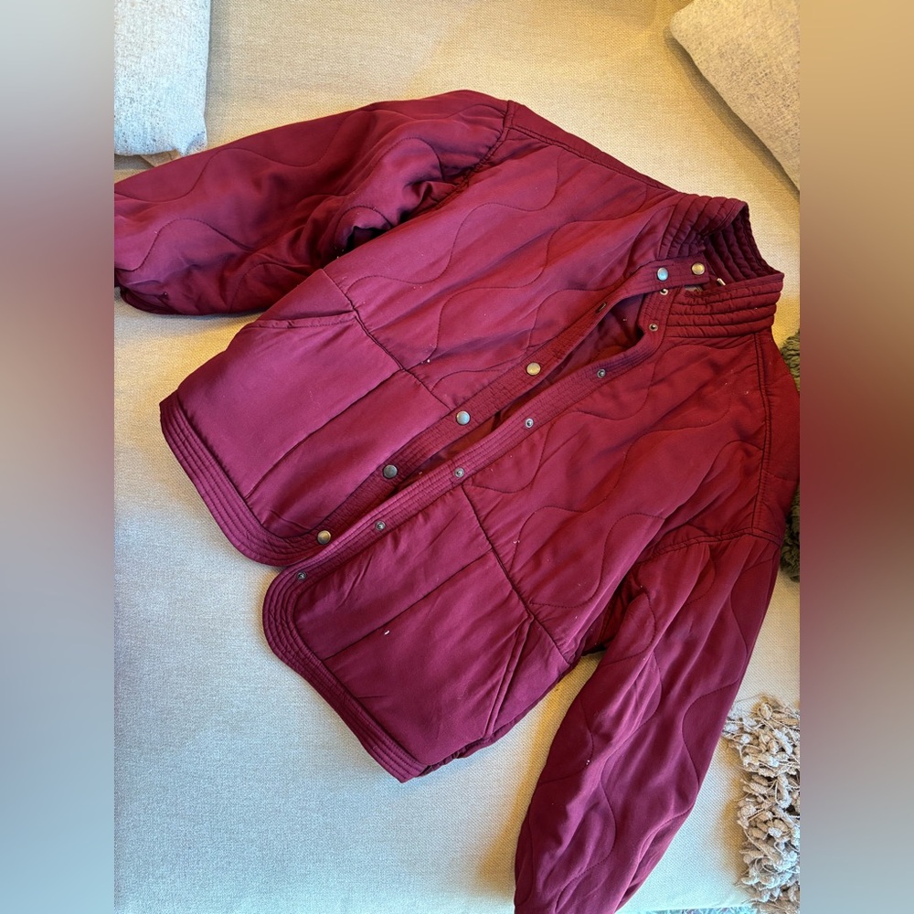 Oversized Burgundy quilted jacket